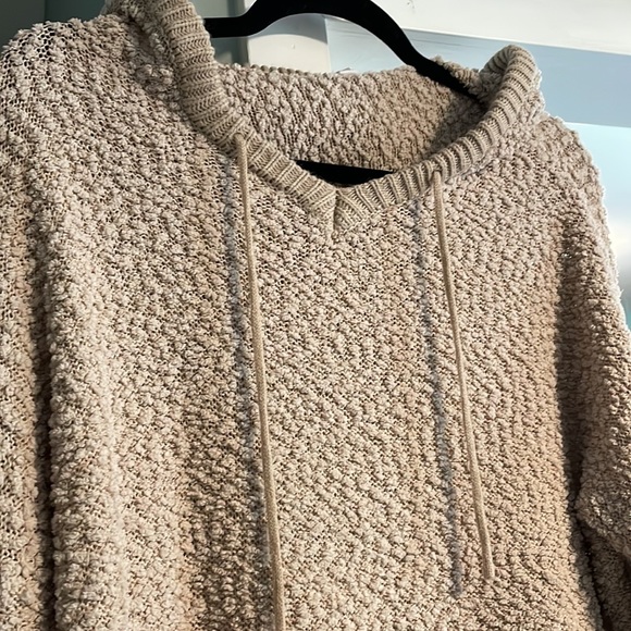 Closet clean out - Picture 2 of 3